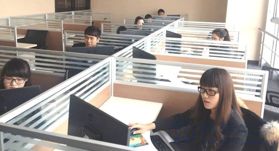 丝瓜视频污片下载科技售中客服服务，客服部实拍图